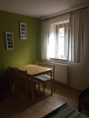 Pokoje Gościnne u Grażyny (Pokoje Goscinne u Grazyny) in Bielany
