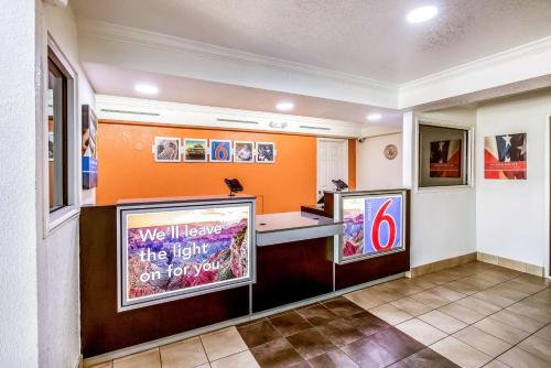 Motel 6 Euless - DFW West