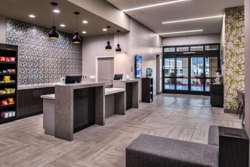 Best Western Plus Temecula Wine Country Hotel & Suites