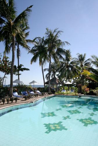 ヌグラハ ロビナ シービュー リゾート & スパ10