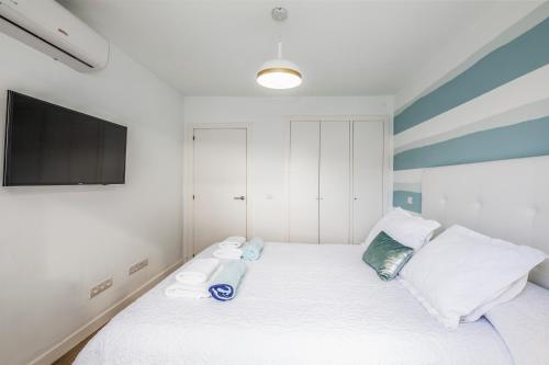 Flower Beach Suite 1