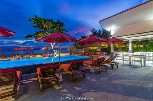 A Hotelcom La Plage Resort Beach Club Hotel Baan Tai