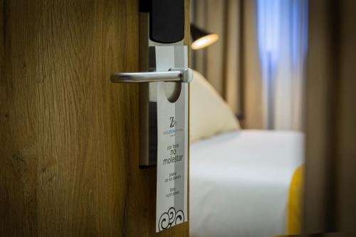 Hotel Zentral Mayoral - image 10