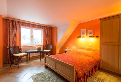 1 queen bed