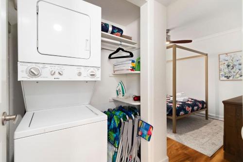 Dune Cottage Beach Suite (2 bed/2 bath beach condo) - image 4
