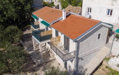 Apartmani Kremena small beach 200m