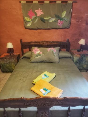 1 double bed, 1 bunk bed