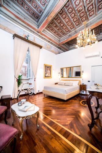 Palazzo Del Duca Piazza Navona Guest House