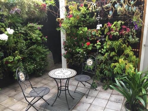 Brunswick B & B 1