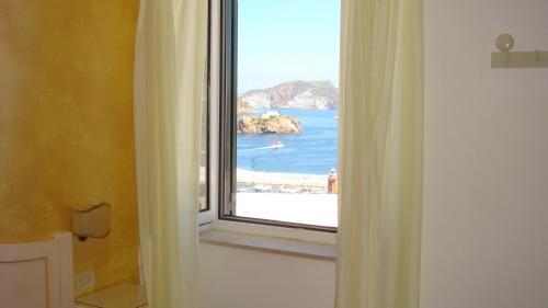 Camera singola, vista sul mare