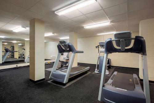Travelodge by Wyndham Livonia - image 6