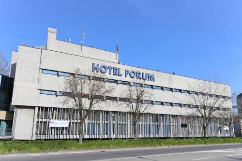 Hotel Forum - SantʼIlario dʼEnza