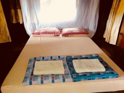 1 queen bed