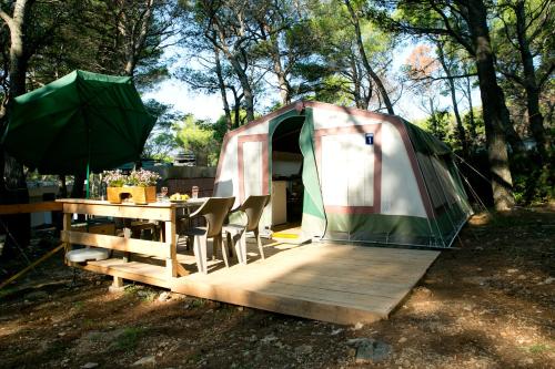  Large Family Tent | Camp Baško polje , Baška Voda bei Krivodol