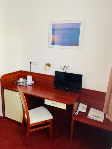 Marie - Luisa - image 13