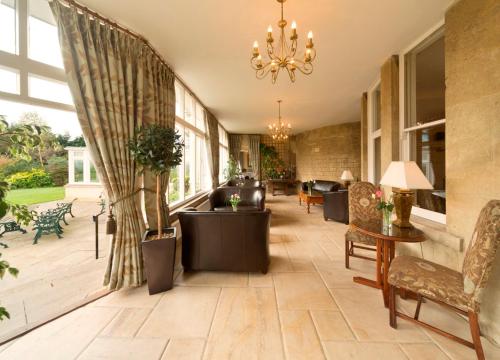 Pub/Lounge, Leigh Park Country House Hotel & Vineyard, BW Signature Collection in Bradford on Avon