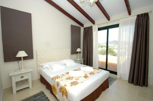 Montemares Golf Luxury Villas & Apartments at La Manga Club