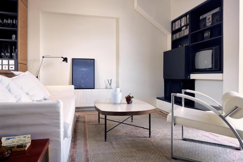 Two level apartment with panoramic view, Atény (fotografie 3)