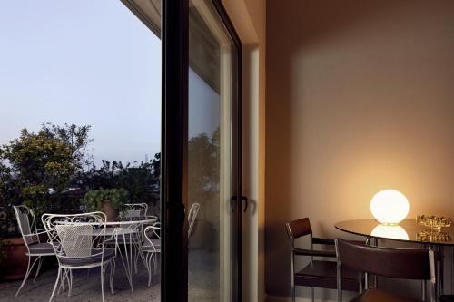 Two level apartment with panoramic view, Atény (fotografie 9)