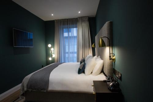170204446 The Bedford Townhouse