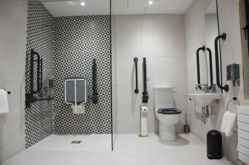170208558 The Bedford Townhouse