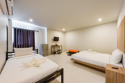 Phuket Marine Poshtel - SHA Plus