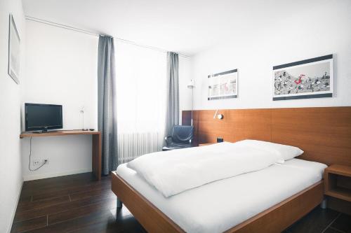 Small Double Room