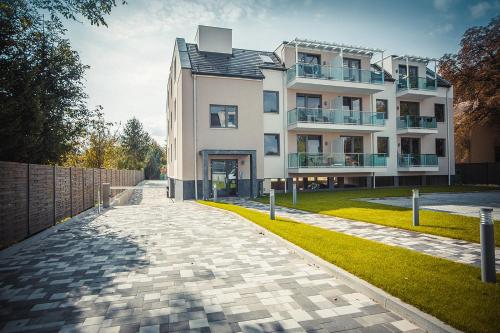 外部景觀, Orion Apartman in 沙瓦