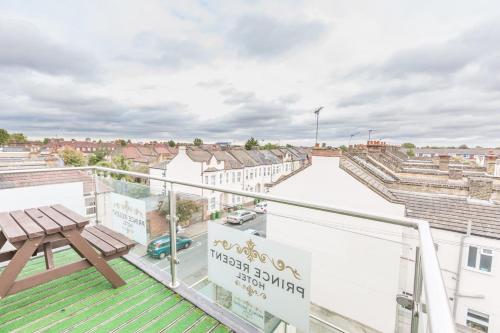 陽台/露台, 倫敦卓越王子麗晶酒店 (Prince Regent Hotel Excel London) in 金絲雀碼頭