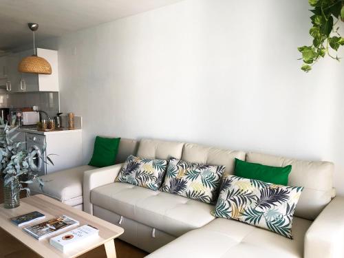  New Stunning Seaview Apartment with lovely balcony in Calafell