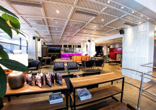 Bar/lounge, Original Sokos Hotel Alexandra Jyvaskyla in Jyvaskyla