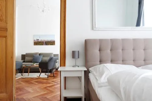 KATZ by ROCKCHAIR Apartments l SUPERHOST Status l 3 Bedrooms Boxspringbeds 2 Bathrooms in City Center - Cozy Family & Business Flair welcomes you! in Berlin, Deutschland