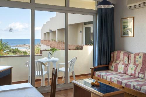 陽台/露台, Apartamentos Portu Saler in 福爾門泰拉