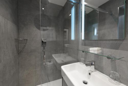 Best Western Plus The Connaught Hotel and Spa - image 2