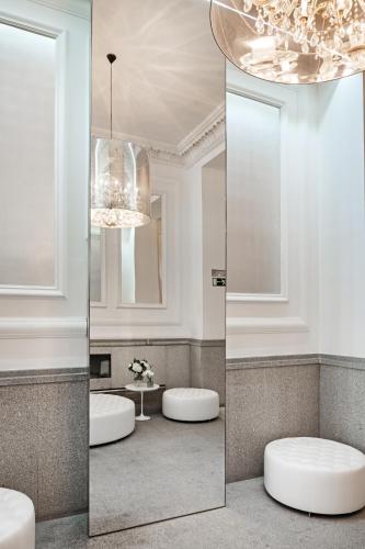 Hospes Puerta de Alcalá - image 8