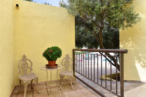 Los Algodones Cottage with Pool - image 3