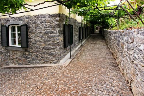 Casa das Vinhas by OurMadeira - image 7