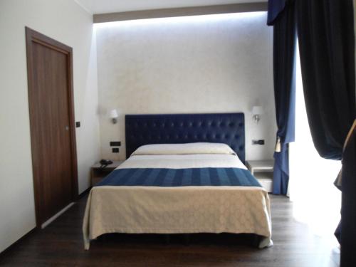 Hotel Continental - image 12