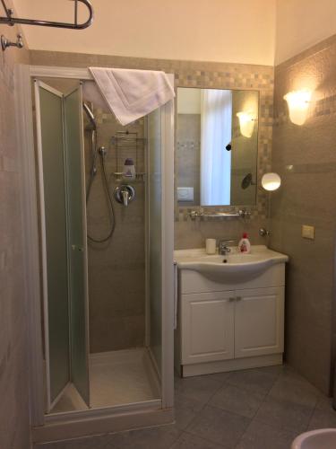 Antica Residenza D'Azeglio Room&Breakfast di Charme – Bologna, KY