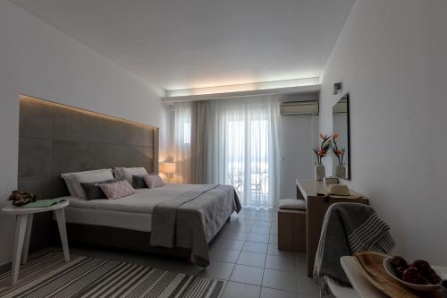 Akrogiali Beach Hotel Apartments