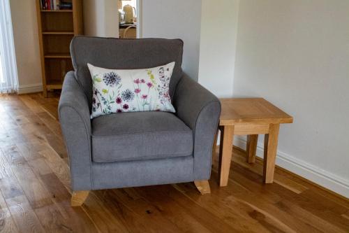 Solihull Stay - 3 bedrooms, up to 5 guests ideal for Solihull, NEC, JLR, HS2