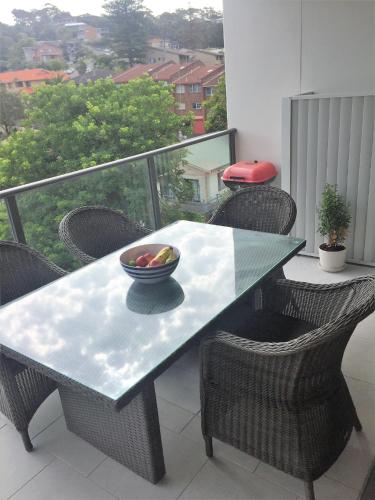 Modern & Cozy Unit Just Steps from Terrigal Beach