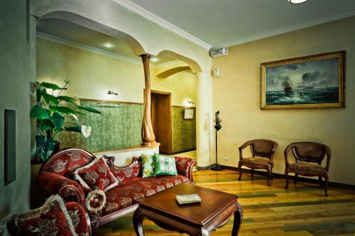 Shelfort Hotel - image 11
