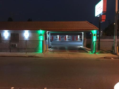 Rocky Inn Motel