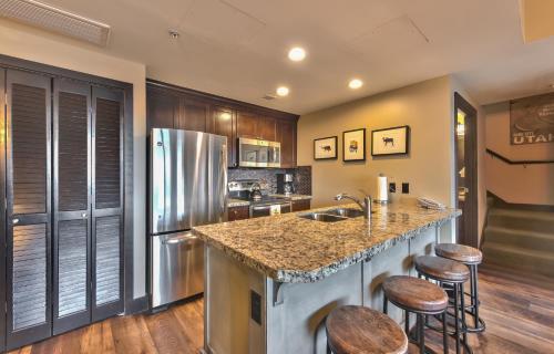 Penthouse Apartment image 10