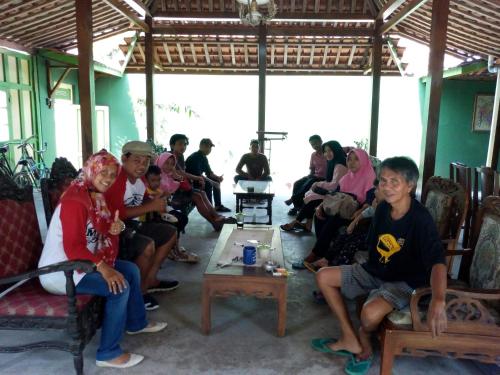 Pendopo Kayuwanan Homestay Syariah