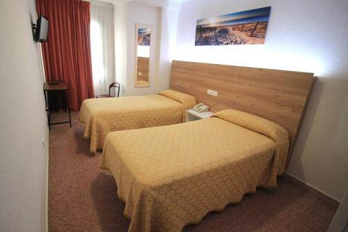Hostal Pensimar - image 9
