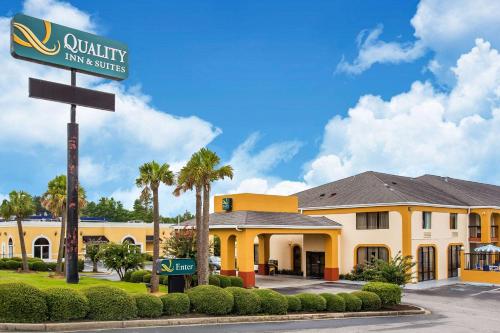 Quality Inn & Suites Orangeburg Orangeburg 