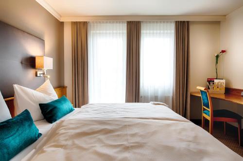 1 queen bed
