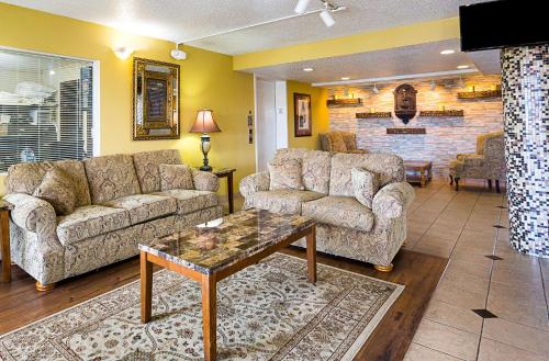 Rodeway Inn & Suites Birmingham I-59 exit 134 - main image